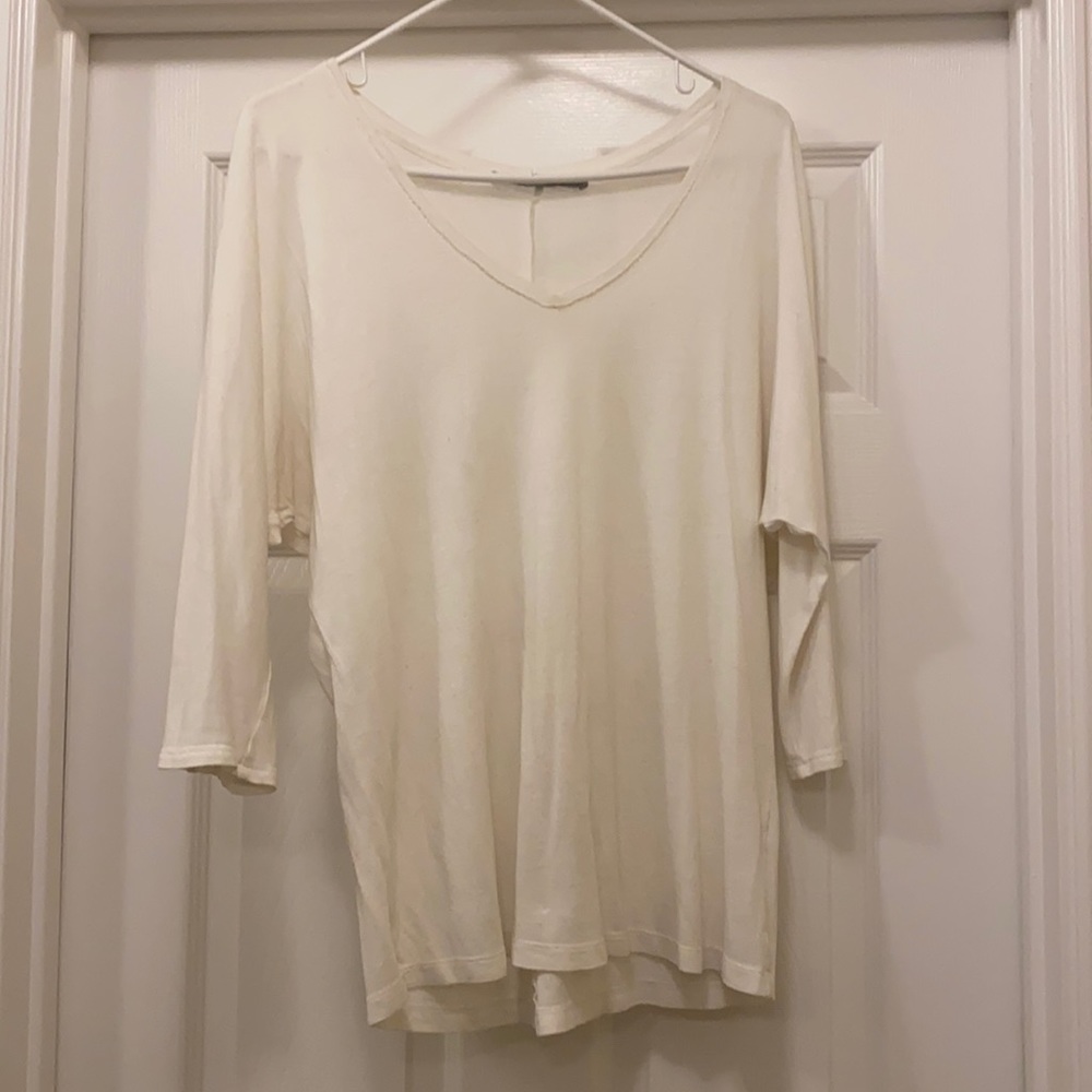 ALL SAINTS V Neck tee with 3/4 dolman sleeves. Size Medium. Machine Washable.